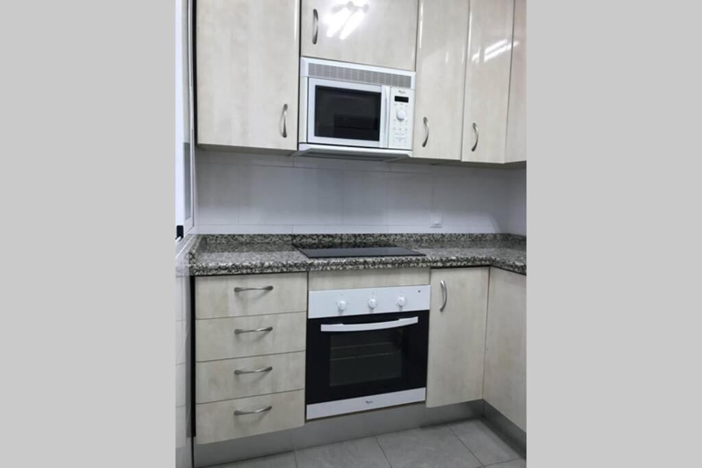 Ac Triana Arellano Apartment Севиля Екстериор снимка